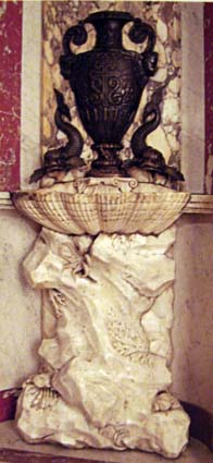Jean-Baptiste Pigalle, Bénitier, 1754, provient de la chapelle Saint-Lazare de la rue Saint-Denis, Paris, église Saint-Sulpice ©Ville de Paris – COARC Jean-Baptiste Pigalle, Bénitier, 1754, provient de la chapelle Saint-Lazare de la rue Saint-Denis, Paris, église Saint-Sulpice ©Ville de Paris – COARC
